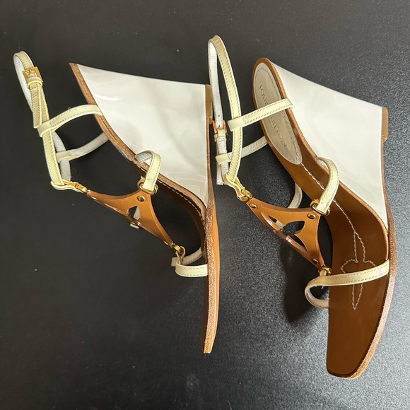 Louis Vuitton wedge heel sandals.  Slight wear on bottom of sandals. Size 7 (37) - Picture 10 of 13